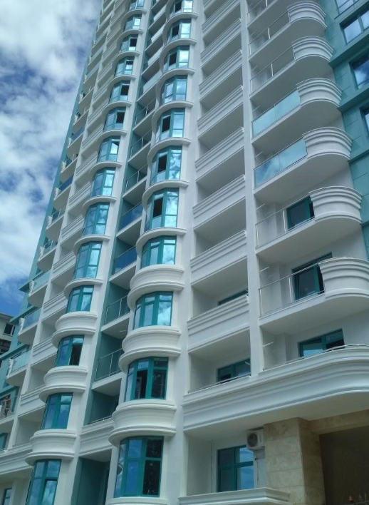 Белый Дворец (White Palace)